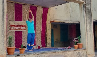 सर्वोदय विद्यालयात विद्यार्थ्यांसाठी व पालकांसाठी योग प्रशिक्षण व मार्गदर्शन शिबिर सुरू