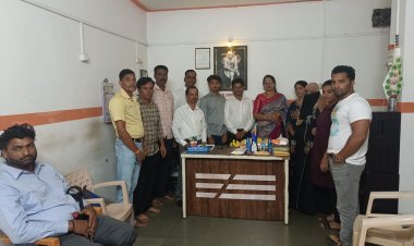 मानवाधिकार न्याय सुरक्षा संघटन भारत तर्फेअपघास्त पत्रकार मित्रास जागतिक महिला दिनानिमित्त मदतीचा हात