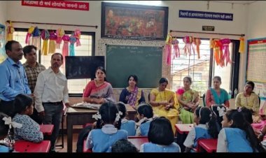 जागतिक महिला दिनानिमित्त जिल्हापरिषद प्राथमिक शाळा नंबर ०४ मधील विद्यार्थिनींना मार्गदर्शन व सत्कार सोहळा संपन्न