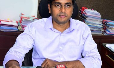 बचत गटांच्या वस्तुंच्या प्रदर्शनाला नागरिकांनी भेट द्या   - जिल्हाधिकारी राहुल रेखावार यांनी केले आवाहन