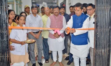 सीपीआरला आवश्यक त्या सर्व वैद्यकीय सुविधा गतीने उपलब्ध करुन देण्यासाठी प्रयत्नशील -पालकमंत्री दीपक केसरकर