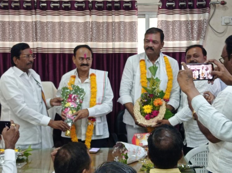 राळेगाव कृषी उत्पन्न बाजार समितीच्या सभापतीपदी अडव्होकेट प्रफुल्ल मानकर यांची चौथ्यांदा निवड तर उपसभापतीपदी ईंजिनियर अरविंद वाढोणकर