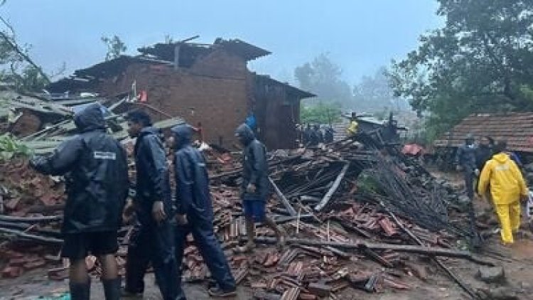 रायगडमधील इरशाळवाडी गावावर काळाने घातला घाला.. २७ जणांची सुटका..मृतांचा आकडा वाढण्याची भीती..