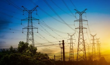 वीज कंत्राटी कामगारांचे 9 जुलै रोजी आझाद मैदानावर सरकार जगाओ आंदोलन