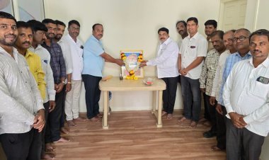 राष्ट्रवादी जिल्हा कार्यालयात छञपती शाहु महाराज जयंती साजरी