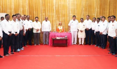 गोकुळ दुध संघात राजर्षी छञपती शाहू महाराज जयंती साजरी