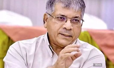 प्रकाश आंबेडकर करणार आज मोठी घोषणा!