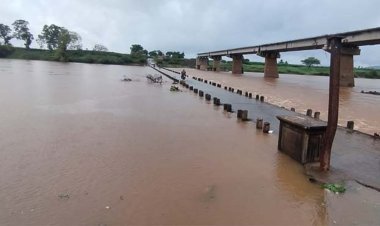 जिल्ह्यातील 52 बंधारे पाण्याखाली