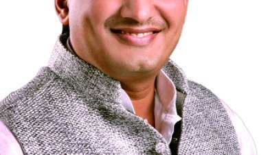 महाराष्ट्र आता थांबणार नाही आणि विकास आता लांबणार नाही, असा विश्‍वास देणारा राज्याचा अर्थसंकल्प- खासदार धनंजय महाडिक