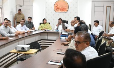 शहरातील विकासासाठी  केंद्र व राज्य सरकारकडून निधी देवू - खा. धनंजय महाडिक