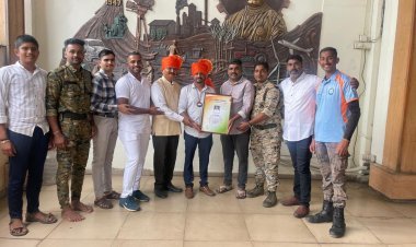 शरद नारकर यांना 'भारत गौरव सन्मान राष्ट्रीय पुरस्कार २०२४' प्रदान