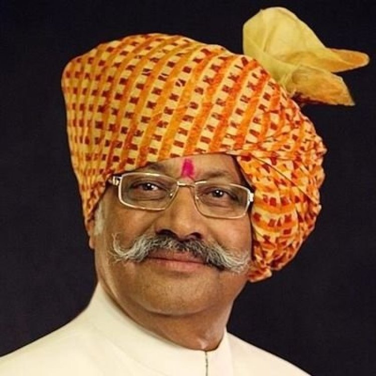 डॉ. श्रीनिवास पाटील यांना डॉ. डी. वाय. पाटील जीवन गौरव