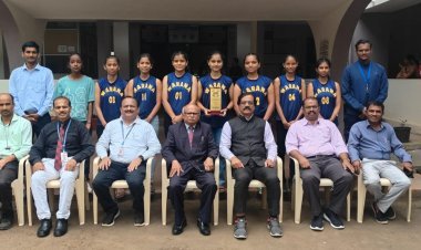 विभागीय शालेय बास्केटबॉल स्पर्धत यशवंतराव चव्हाण वारणा महाविद्यालयातील मुलींचा संघ विजयी