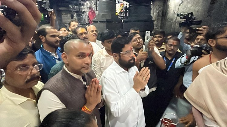 नवरात्रोत्सवात मुख्यमंत्री एकनाथ शिंदे यांनी घेतले श्री अंबाबाईचे दर्शन