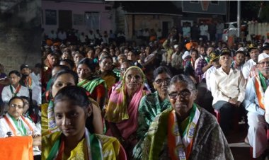 प्रचारासाठी वासुदेव कलाकारांचा वापर करणाऱ्या पालकमंत्र्यांचे हेच पुरोगामीत्व काय? - समरजितसिंह घाटगे