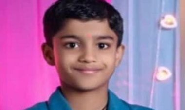 केर्ली येथील विद्यार्थ्यांचा शाळेच गेट अंगावर पडून मृत्यू