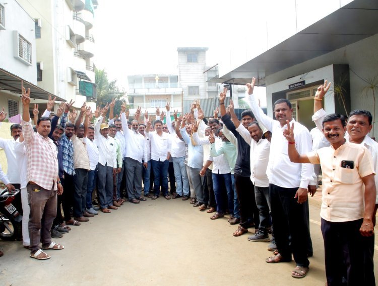 कोल्हापूर जिल्हा लाकूड व्यापारी संघटनेचा जाहीर पाठींबा : आमदार आबिटकरांकडून लाकूड व्यापाऱ्यांचे प्रश्न मार्गस्थ