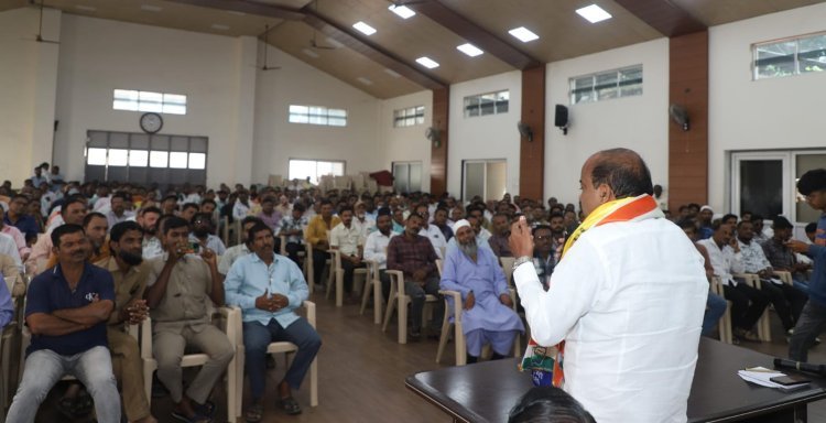 रिक्षा चालकांना सतावणारा खराब रस्त्यांचा प्रश्न सहा महिन्यात निकाली काढणार - राजेश लाटकर