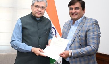 कोल्हापुरात आंतरराष्ट्रीय दर्जाचे आयटी पार्क हब उभारावे : खा. धनंजय महाडिक