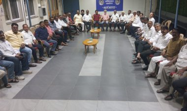 इंडिया आघाडीच्या वतीने कोल्हापूर ते माणगाव डॉक्टर बाबासाहेब आंबेडकर सन्मान बाईक रॅली, अभिवादन कार्यक्रम