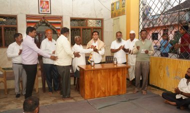 कृष्णराज महाडिक यांंच्याकडुन  युवाशक्तीची  पुनर्बांधणी ; वाडया वस्त्यांवर जाऊन साधला ग्रामस्थांशी संवाद