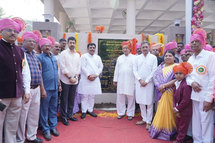 भोई समाजाचे नवीन बांधण्यात आलेल्या समाजभावनाचे उद्घाटन