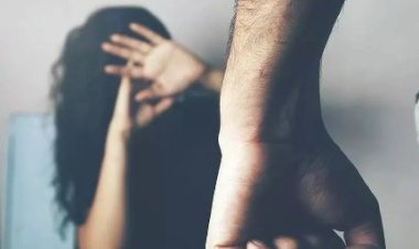 धक्कादायक | नात्याला काळीमा फासणारी घटना, वडिलांनीच केला तीन मुलींवर अत्याचार