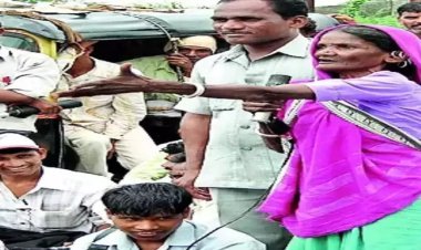 Women's Day Special : बायऱ्या बायऱ्या लढणाऱ्या... 'त्या' वयाच्या ९२ वर्षीही करताहेत संघर्ष