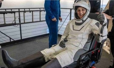 Sunita Williams : अंतराळवीर सुनीता विल्यम्स अखेर 9 महिन्यांच्या प्रतिक्षेनंतर पृथ्वीतलावर