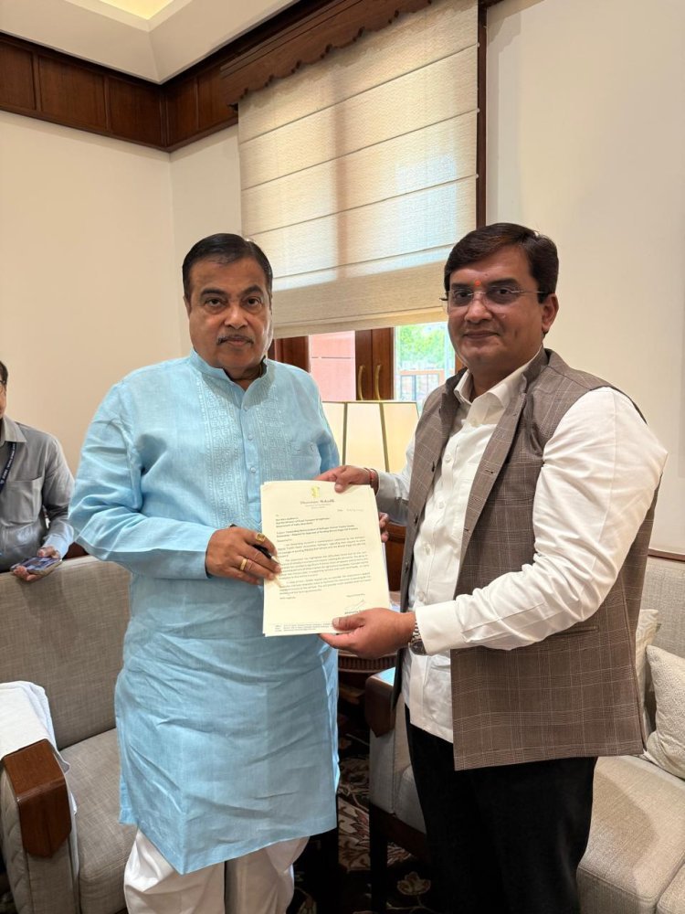 ५० अश्वशक्तीवरील ट्रॅक्टरच्या नोंदणीसाठी असलेली बंदी उठवा : खा. धनंजय महाडिक