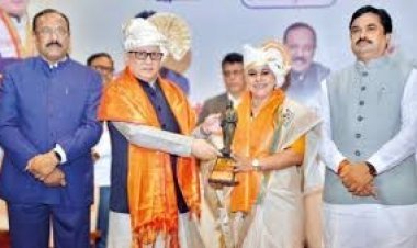 संजीवनी तोडकर अहिल्यादेवी पुरस्काराने सन्मानित ..!