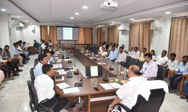 राजर्षी छत्रपती शाहू महाराज वैद्यकीय महाविद्यालय व सीपीआर रुग्णालयातील विकासकामांना गती द्या –  मंत्री हसन मुश्रीफ यांचे निर्देश