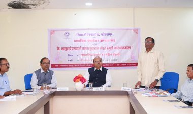 प्रसारमाध्यमांनी सामाजिक समता व राष्ट्रीय एकता निर्मितीसाठी कार्य करावे - डॉ. दशरथ पारेकर