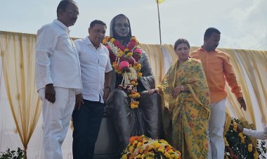 अहिल्याबाई होळकर जयंतीनिमित्त सह पालकमंत्री माधुरी मिसाळ यांनी केले अभिवादन