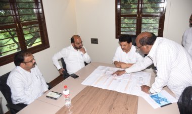 चित्रपटसृष्टीतील तज्ज्ञांची मदत घेऊन चित्रनगरीत आवश्यक सुविधांची निर्मिती करा -  पालकमंत्री प्रकाश आबिटकर