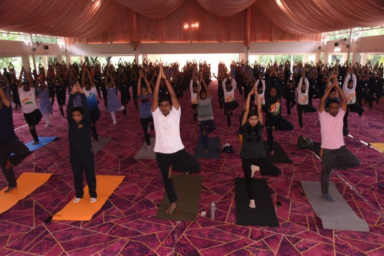 जिल्हा प्रशासनामार्फत ११ वा आंतरराष्ट्रीय योग दिन उत्साहात साजरा