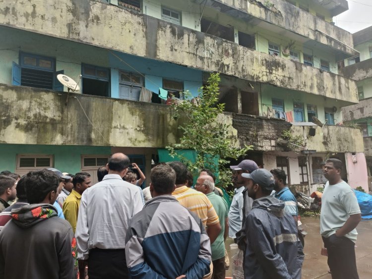 कामगार चाळ इमारत कमकुवत झाल्याने कुटुंबांनी स्थलांतरीत होण्याचे प्रशासनाचे आवाहन