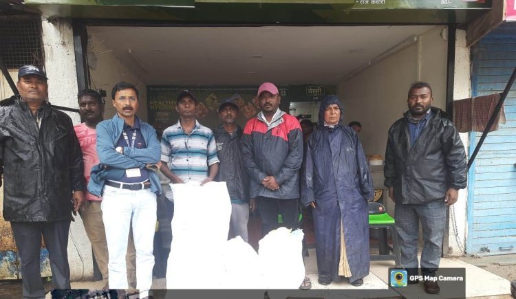 प्लॅस्टिकचा वापर करणाऱ्या तीन व्यापाऱ्यांकडून पंधरा हजार रुपये दंड वसूल