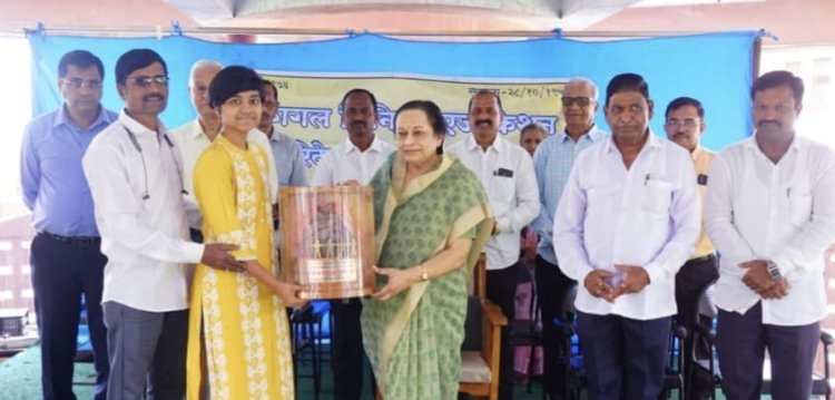 गुणवंत विद्यार्थी शाळेसह गावाचे ब्रँड अँबेसेडर – सुहासिनीदेवी घाटगे