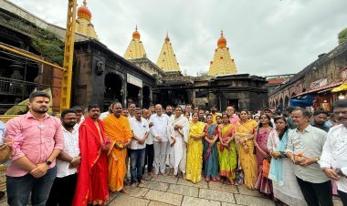 कोल्हापूरात सर्किट बेंच सुरु झाल्याबद्दल भाजपा कोल्हापूरच्या वतीने श्री अंबाबाई देवीस अभिषेक