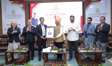 कुलपती डॉ. संजय डी. पाटील यांचा ‘क्यूएस आय - गेज’ संचालकांकडून गौरव