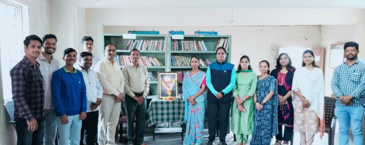 कसबा बीड येथील महिला महाविद्यालयात राष्ट्रीय ग्रंथपाल दिन साजरा