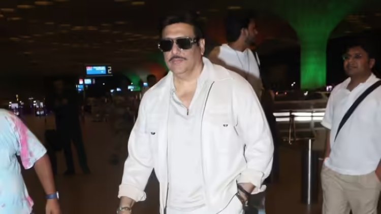 गोविंदा आणि पत्नी सुनीता यांच्यात घटस्फोटाच्या चर्चा, अभिनेता एअरपोर्टवर स्वॅगमध्ये दिसला