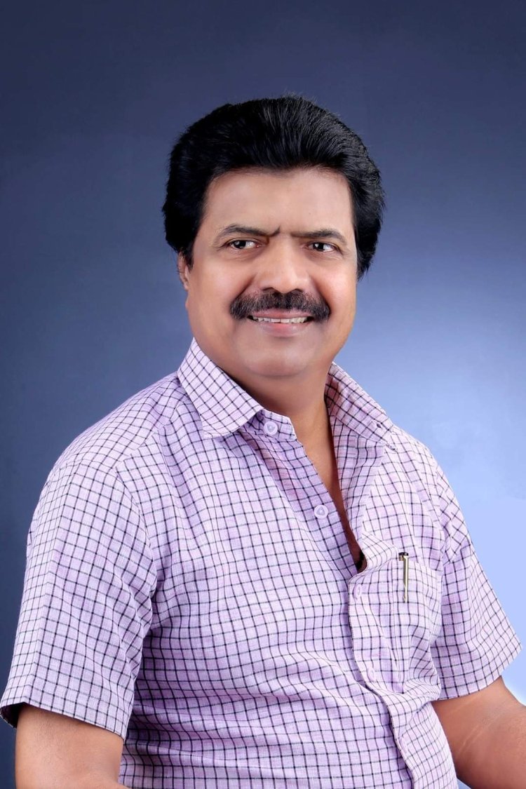 वारणा विद्यापीठाचे पहिले कुलाधिकारी म्हणून एन. एच पाटील यांची नियुक्ती