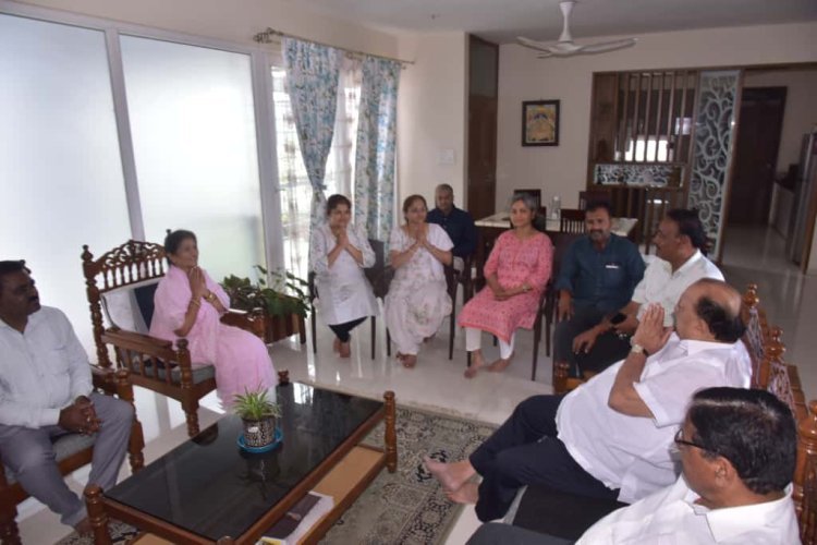 पद्मश्री डॉ. शिवराम भोजे यांच्या कुटुंबियांचे मंत्री हसन मुश्रीफ यांच्याकडून सांत्वन