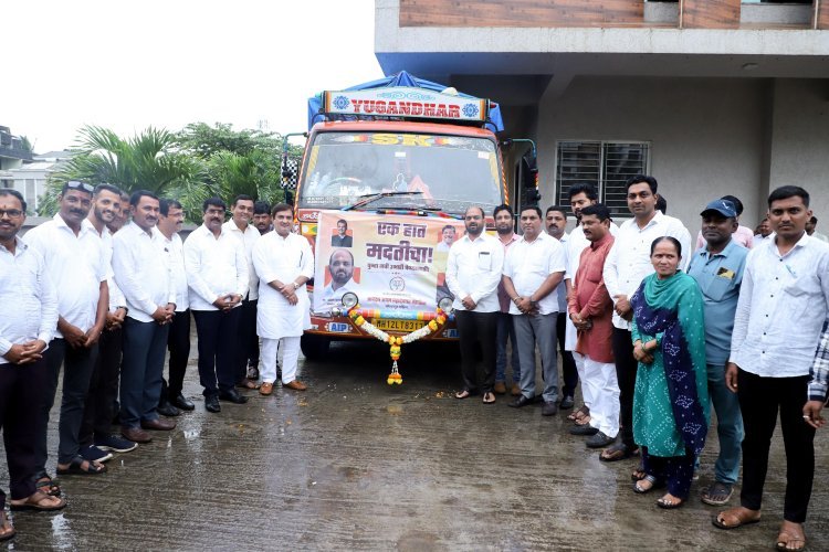 पूरग्रस्तांसाठी आ. अमल महाडिक यांचा मदतीचा हात! स्वखर्चातून दिले १५०० कुटुंबांना जीवनावश्यक साहित्य