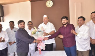 मंत्री हसन मुश्रीफ यांची रणजितसिंह पाटील यांच्या निवासस्थानी सदिच्छा भेट