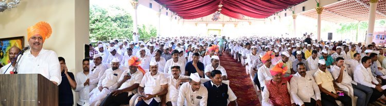 शिक्षकांनाही कॅशलेस आरोग्य सुविधा योजना लागू  करणार - पालकमंत्री प्रकाश आबिटकर