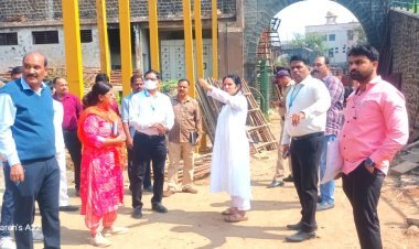 नाटयगृहाचे पहिल्या टप्यातील काम 20 नोव्हेंबर व दुस-या टप्यातील कामे 15 डिसेंबर पर्यंत पुर्ण करा - प्रशासक के.मंजूलक्ष्मी