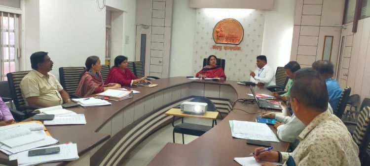 प्रारुप मतदार यादीच्या कामाचा प्रशासक के.मंजूलक्ष्मी यांनी घेतला आढावा